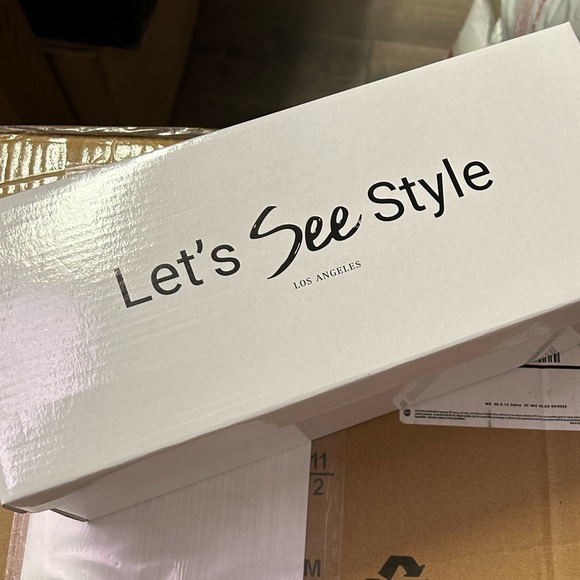 NIB! Let’s See Style Fuzzy Slippers - size 10 only - Picture 3 of 3